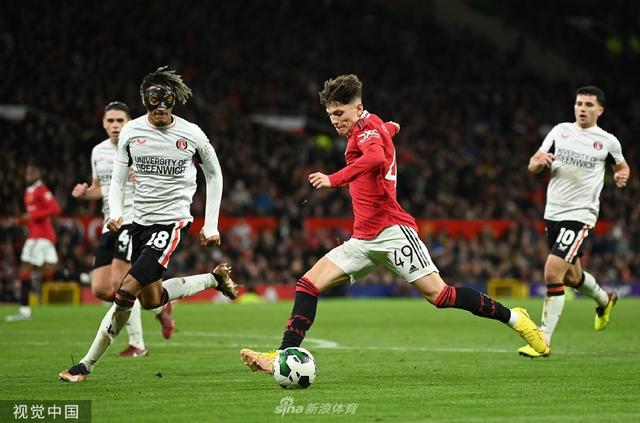 不仅需要政 不仅需要政